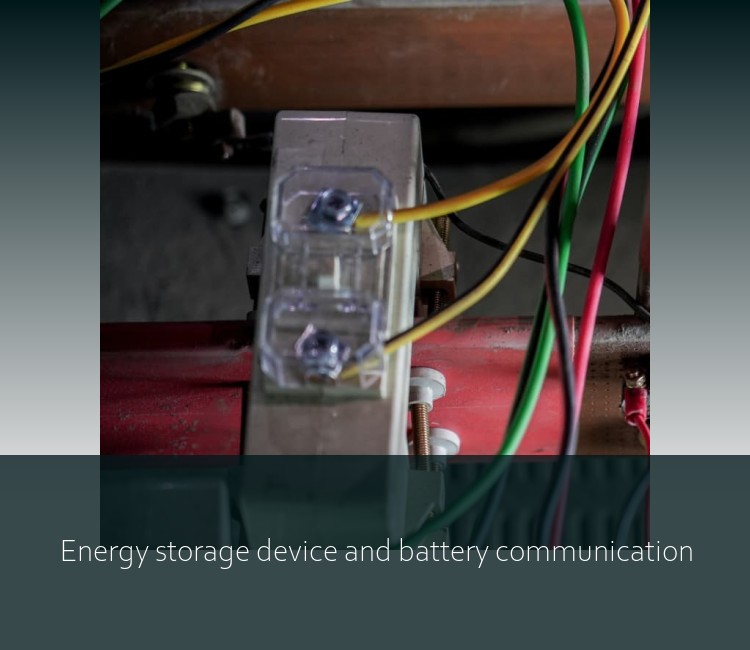 Energy storage device and battery communication