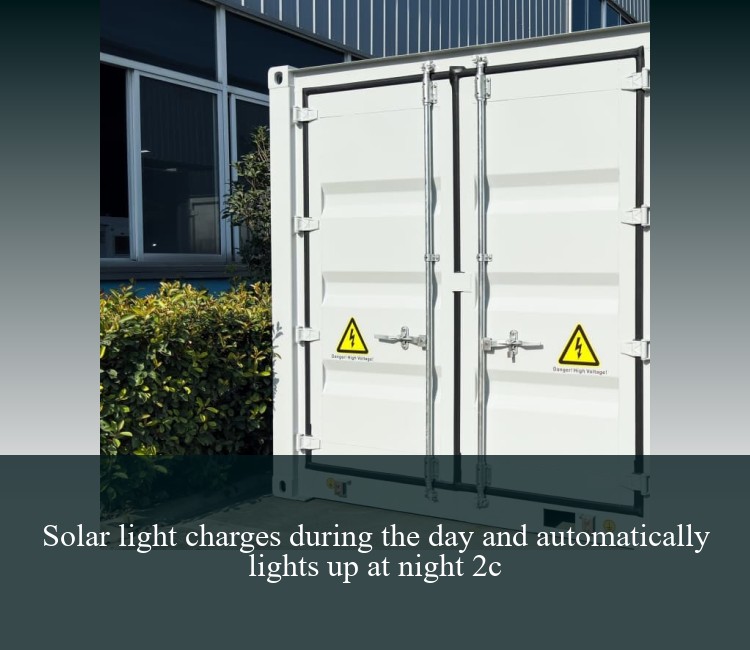 Solar light charges during the day and automatically lights up at night 2c